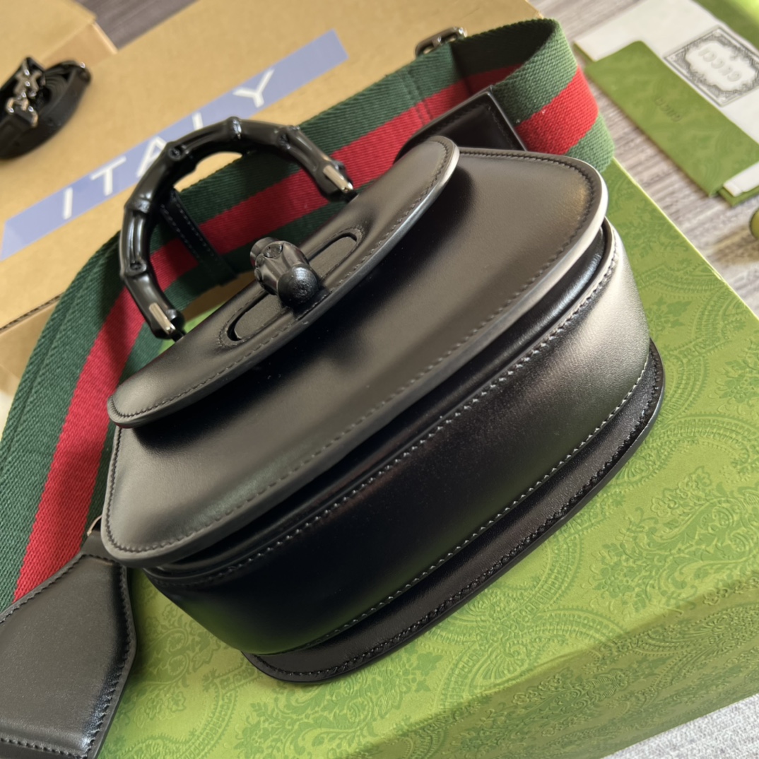 Gucci Satchel Bags